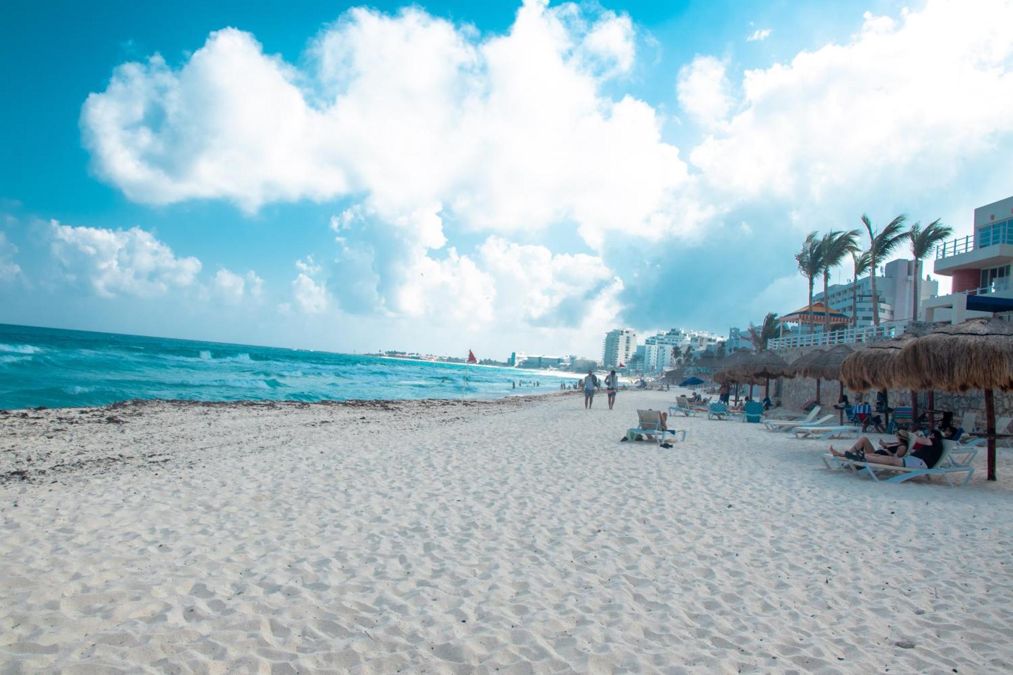 Beachfront Apartments Cancún Exterior foto